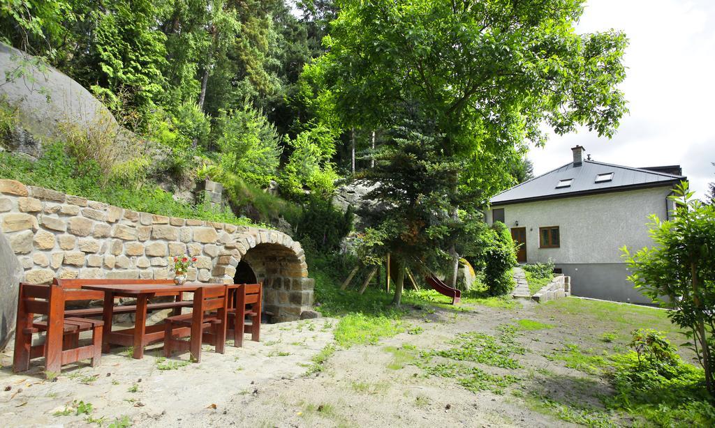 Apartmán pod skálou Besedice Exterior foto